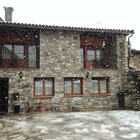 Casa Sastre Kır Evi